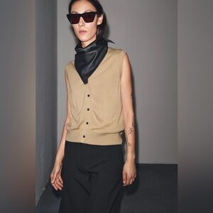 Zara SMOOTH KNIT VEST Taupe Brown